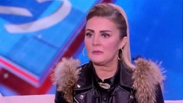 الزواج هو السكن.. رانيا ياسين تهاجم تصريحات بعض الفنانين عن المساكنة