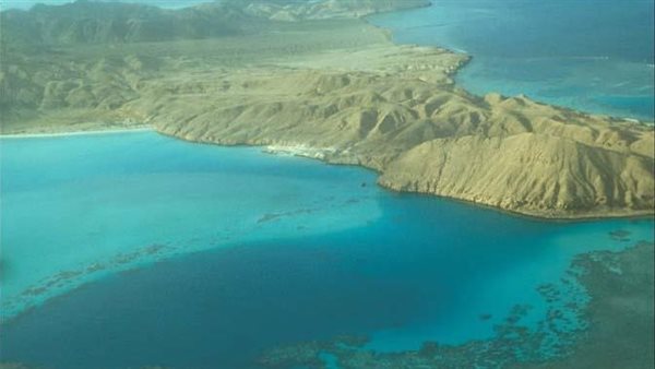 شبه جزيرة تُطرح للاستثمار.. ما الذي نعرفه عن رأس بناس حتى الآن؟