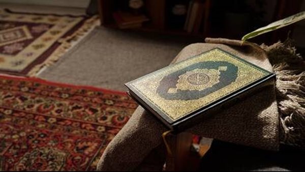 موجة مسيئة للقرآن.. كيف رد الأزهر على ظاهرة التغني بالقرآن؟