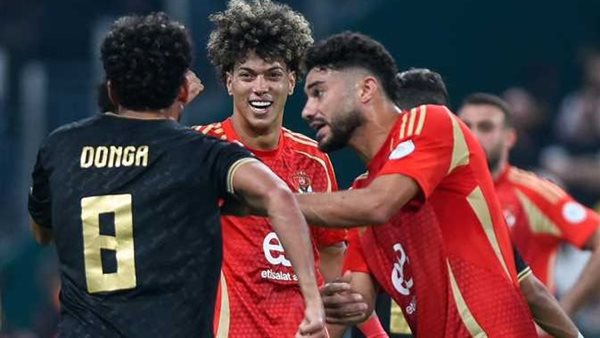 بعد خسارة السوبر الإفريقي.. أول قرار من الأهلي ضد اللاعبين 