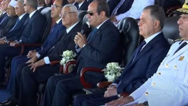 «هل ما يحدث يجعل الشعب المصري قلقًا؟».. السيسي يتحدث عن الأوضاع الإقليمية