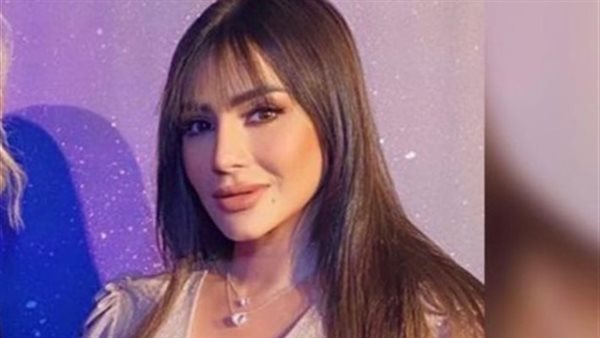 بملابس كاجوال.. لجين عمران تخطف الأنظار من الساحل الشمالي | شاهد