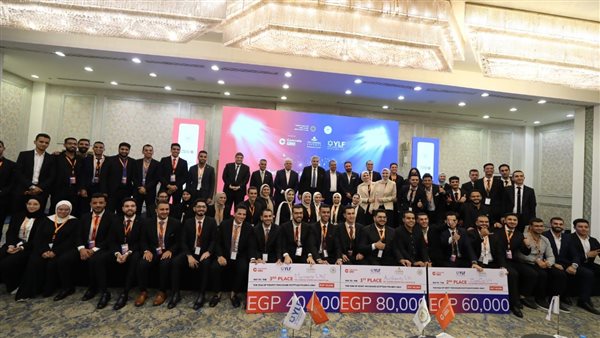 وزير التعليم العالي يشهد الحفل الختامي للنسخة الثالثة من مسابقة برنامج قادة الهندسة (صور)