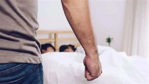 ده أخويا.. هند استغلت أن زوجها كفيف واستضافت عشيقها سنتين وقتلاه في النهاية