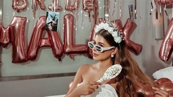 فستان جريء.. ملك قورة تشعل السوشيال ميديا | شاهد