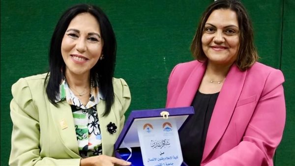 سماح أبوبكر عزت في ضيافة كلية الإعلام بجامعة 6 أكتوبر.. (صور)