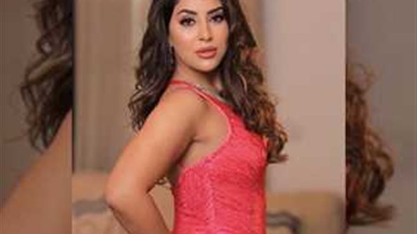 فستان لافت.. آيتن عامر تثير ضجة بهذه الإطلالة | شاهد