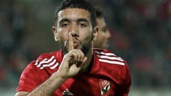 أزمة القندوسي تتصاعد.. هل يدفع الأهلي 50 مليون جنيه تعويضًا؟