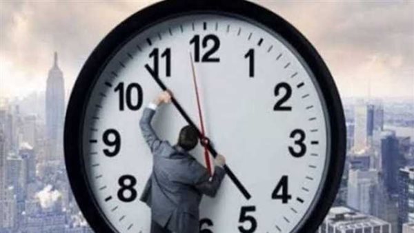 رسميًا.. بدء تطبيق التوقيت الشتوى 2024 في هذا الموعد وكيفية تغيير الساعة