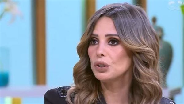 إيمان العاصي تكشف كواليس خناقة أحمد عز ونور الشريف في مسجون ترانزيت | فيديو