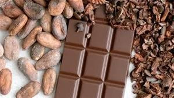 استيراد الشوكولاتة وورق الفويل ومستحضرات التجميل.. هل يمكن تصنيعها في مصر؟ | فيديو