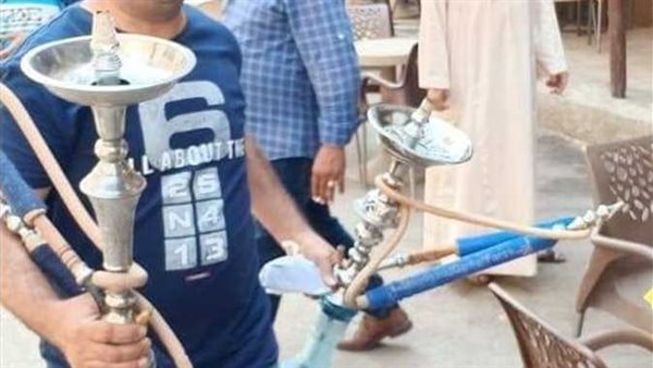 الصحة تكشف عن مرض معدٍ يحدث بسبب تدخين الشيشة