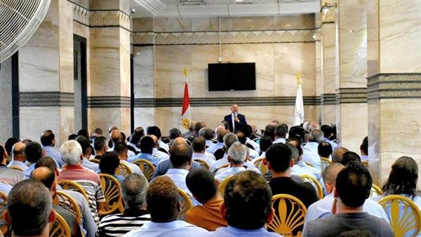 وزير النقل: إيقاف كل من تسبب في حادث قطار المنيا عن العمل وتحويله إلى النيابة العامة