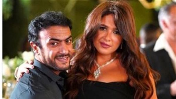 صورة لـ أحمد العوضي تثير غضب ياسمين عبد العزيز | شاهد