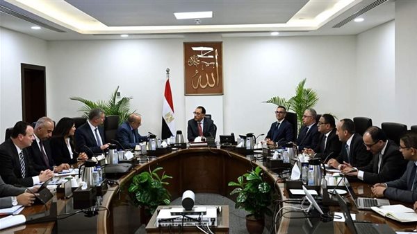 متحدث الحكومة يطمئن المواطنين: لدينا مخزون كافي من السلع الاستراتيجية ولا داعي للقلق | فيديو