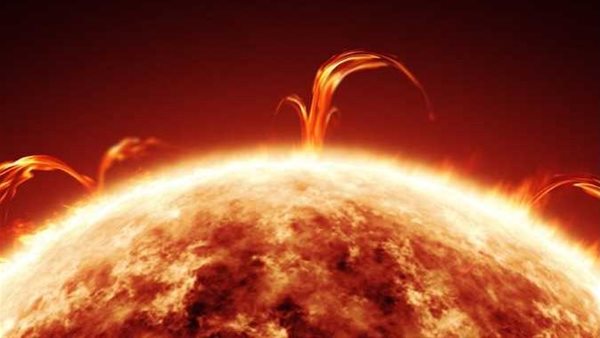 وصلنا للذروة الانفجارية.. ناسا تحذر من عاصفة شمسية قد تعطل الإنترنت لأسابيع