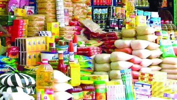 الحكومة تحسم الجدل بشأن حذف 5 سلع من قائمة المقررات التموينية