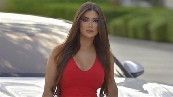 هاف ستومك.. هدى الاتربى تثير الجدل بهذه الإطلالة | شاهد