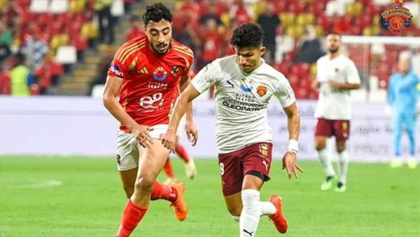 زلزال يهدد قمة السوبر المصري.. تفاصيل احتجاز لاعبي الزمالك وغيابات الأهلي وقرارات مفاجئة