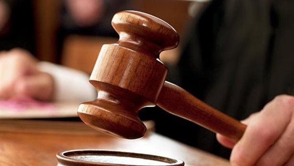 ما القصة؟.. أفارقة يزعمون تحويل الجنيه إلى دولار في الإسكندرية