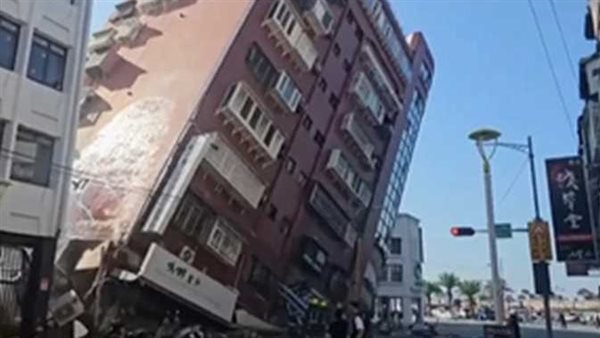 الدلو في سابع نومة والحوت هيجري يعيط.. ماذا يفعل كل برج إذا حدث زلزال؟