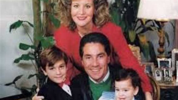 نسخة من والده..صورة نجل مصطفى فهمي تثير تفاعل مواقع التواصل الاجتماعي بعد رحيله | شاهد