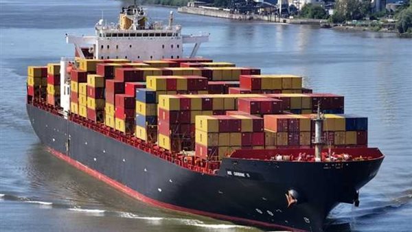 أول تعليق من وزارة النقل على أزمة سفينة ميناء الإسكندرية