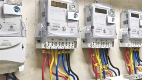 بعد حيلة كيس الملح.. تحذير جديد من سرقة الكهرباء بـ«الريموت كنترول» | فيديو