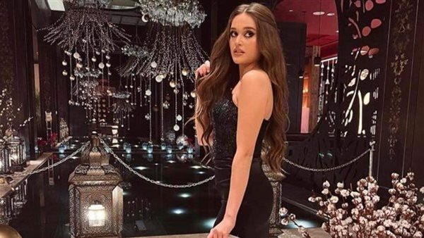 فستان ملفت.. نور إيهاب تثير الجدل في عيد ميلاد خطيبها | شاهد