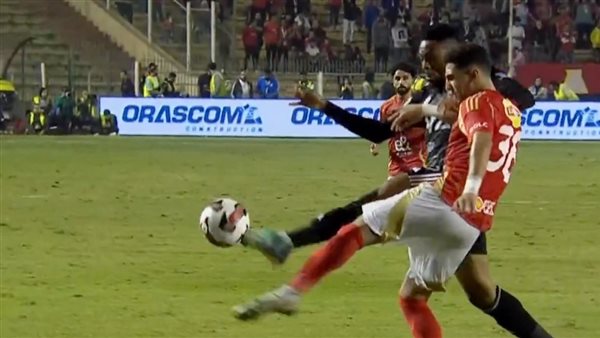 مأذون معدوم الضمير.. هجوم ناري من ميدو على حكام مباراة الأهلي وزد