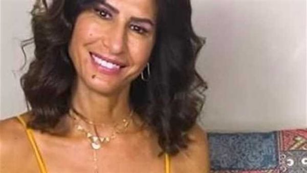 إتيكيت الشراب.. أمينة شلباية تثير الجدل بين متابعيها بفيديو جديد | شاهد