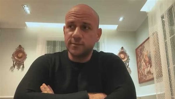 أحمد مكي يعلن وفاة والدته: «أرجو الدعاء لها»