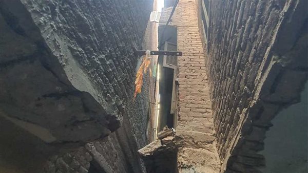 مصرع وإصابة 3 أطفال انهارت عليهم شرفة عقار في الإسكندرية