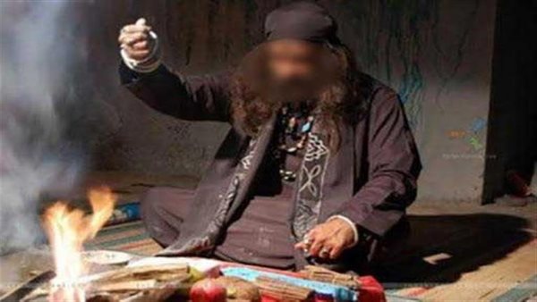 سحر ودجل وعملات أجنبية.. تفاصيل القبض على المتهم بالنصب على المواطنين بزعم العلاج الروحاني بالإسكندرية
