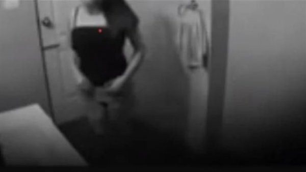 من نافذة حمام السيدات لمحكمة الجنح.. القصة الكاملة لاتهام عامل نظافة بتصوير سيدة