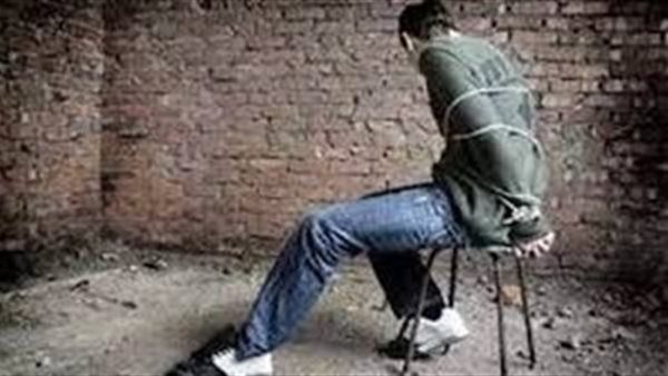 خلافات على القائمة الزوجية.. تفاصيل مثيرة جديدة عن خطف شاب في 3 دقائق وتصويره عاريا بحلوان