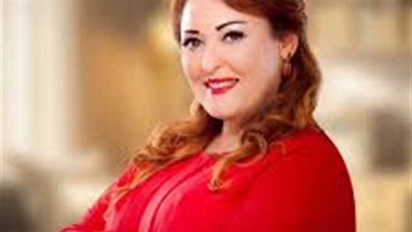 تسرب المياه أحرق المنزل.. القصة الكاملة لنجاة نهال عنبر من الموت وتدخل ابنها لإنقاذها