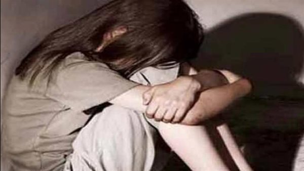 بابا بيعمل معايا حاجات قلة أدب.. تفاصيل مثيرة في اتهام مسجل خطر بالتحرش بابنته بالبدرشين