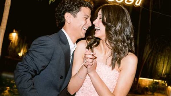 مفاجأة عن بداية العلاقة.. من هي خطيبة أحمد داش؟