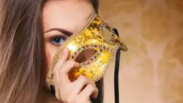 بسؤالين فقط.. كيف تستطيع كشف حقيقة الشخص الذي أمامك؟