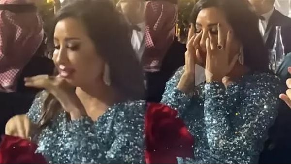 ماذا حدث في مهرجان ضيافة؟.. موقف محرج للفنانة لطيفة على خشبة المسرح | فيديو