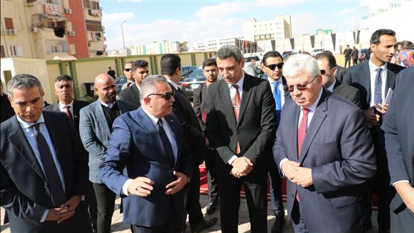 بتكلفة 3 مليار جنيه.. وزير التعليم العالي يفتتح عددًا من المشروعات بجامعة السويس 