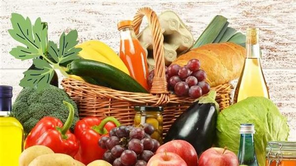 «كلها فوائد».. لا تقشّر هذه الفواكه والخضراوات