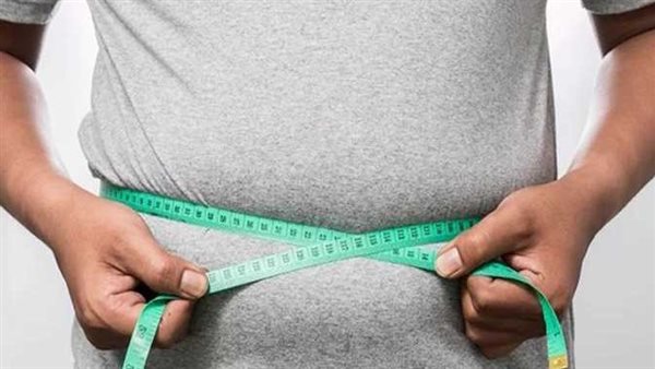 سر غامض يخفيه الإنترنت.. كيف يؤدي إلى زيادة الوزن؟