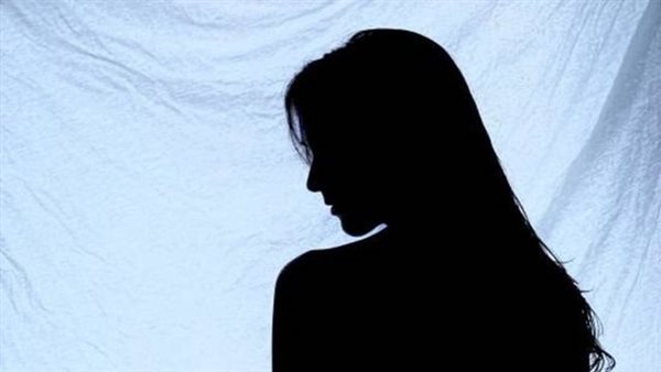 قرار عاجل بشأن العامل المتهم بالتحرش بسيدة بمحل كوافير شهير بالقاهرة الجديدة 