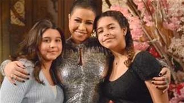  بعد ابتزازها.. القصة الكاملة لـ ابنة شيرين عبدالوهاب ومحاولة إنهاء حياتها 