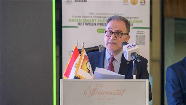 الجامعة الأمريكية بالقاهرة تكشف مصير طلابها من أصحاب المنح المعلقة