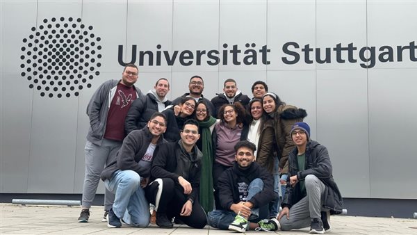 الجامعتان الألمانية بالقاهرة وشتوتجارت بألمانيا تطلقان ورشة عمل لتعاون الروبوتات غير المتجانسة