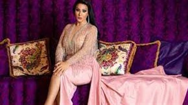 الحساب البنكي هو الأساس..سمية الخشاب تثير الجدل فما القصة؟