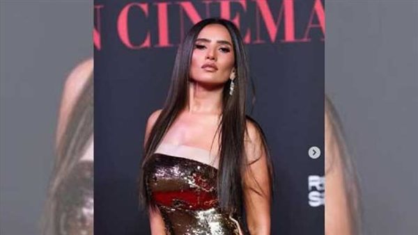 مش عايزة حد يحس اللي مريت بيه.. سر بكاء زينة أمام أنس بوخش | فيديو